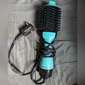 Revlon One Step 1.0 blow-dryer